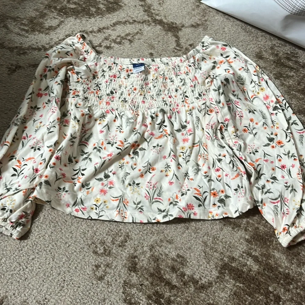 Old navy shirt